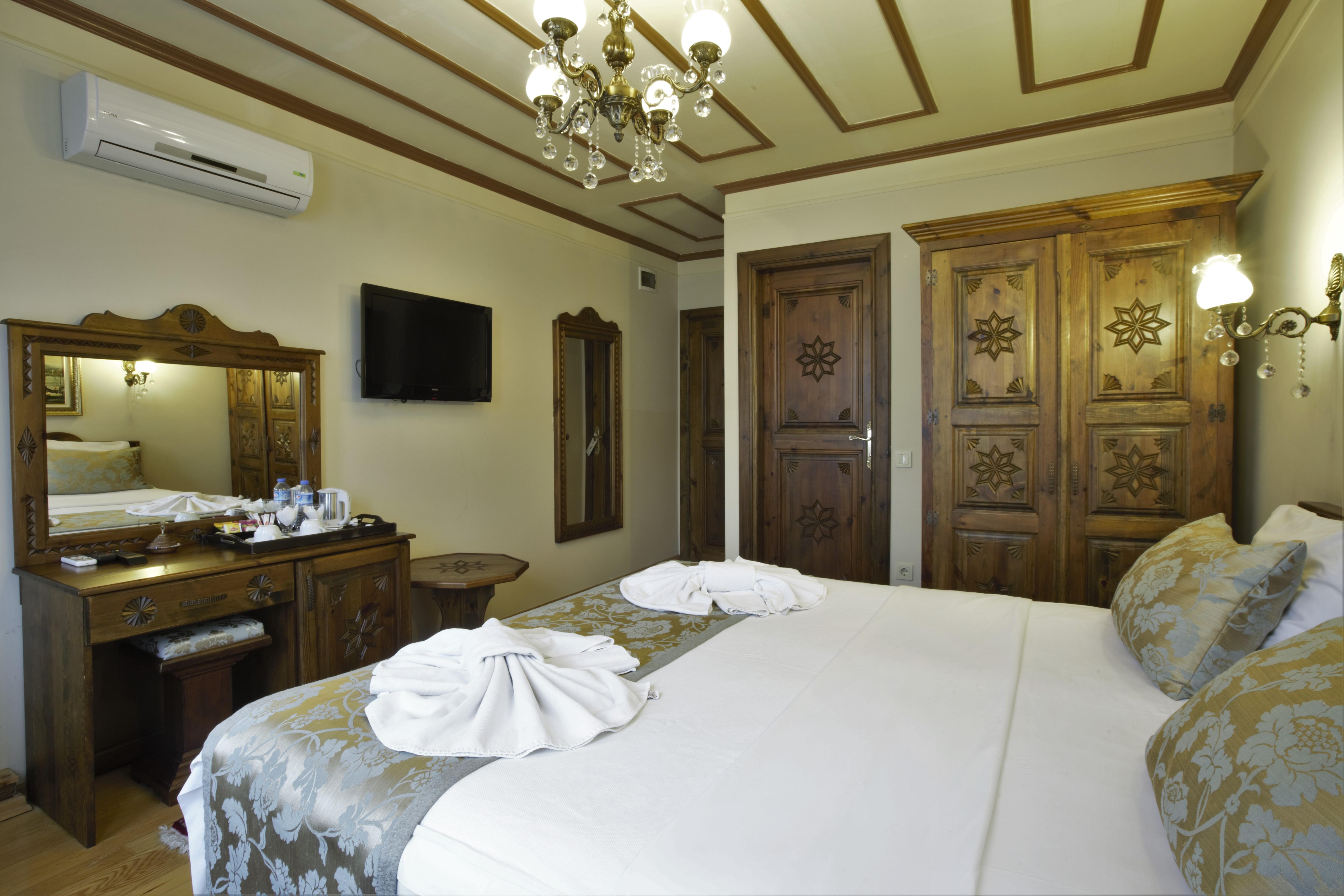 Oba Hotel Istanbul Bagian luar foto